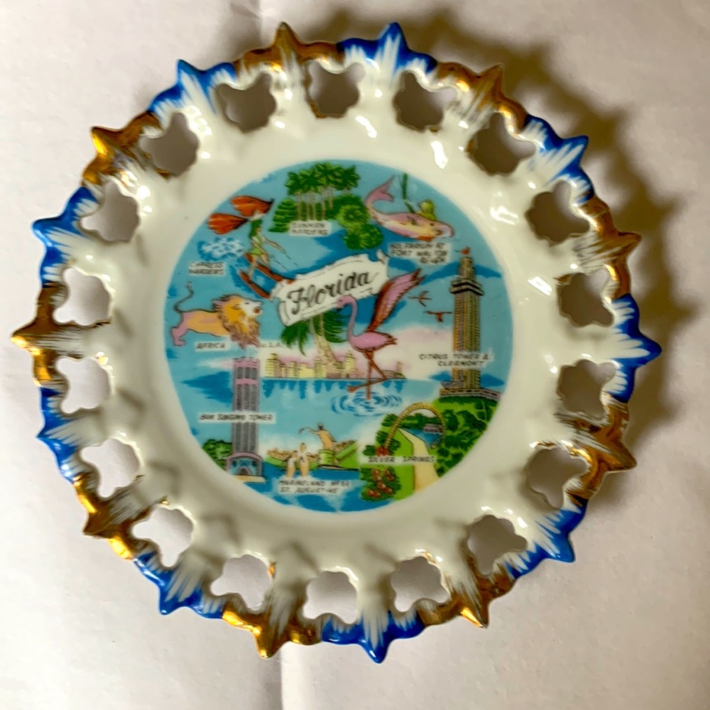 Decorative plate, “Florida” attractions